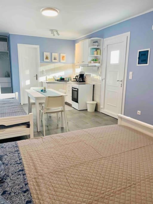 Cozy, Newly Renovated Apartment In Gavrio. Екстер'єр фото